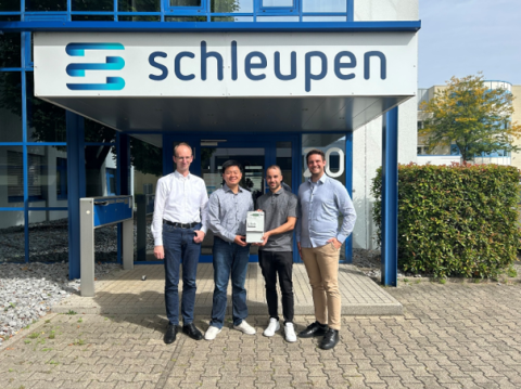 Representatives of Schleupen and Sagemcom Dr. Neuhaus at the official inclusion of the SICONIA